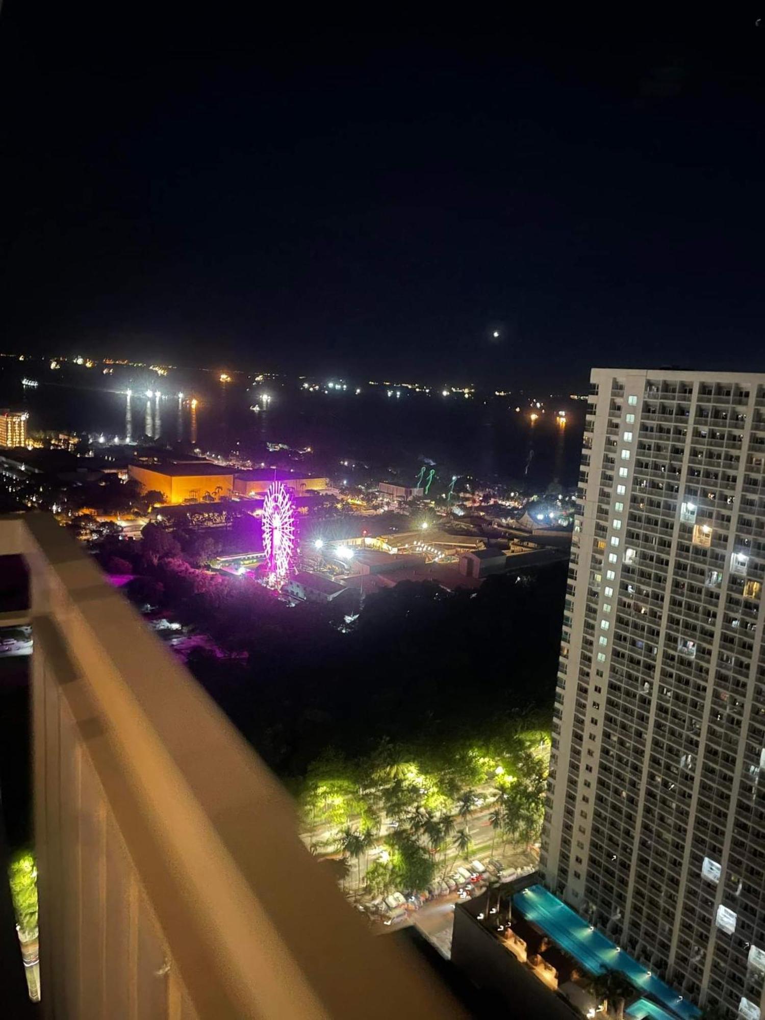 Cozy Penthouse 2Br Suite W Balcony - Amazing Manila Bay View And City Skyline Near Moa Pasay Dış mekan fotoğraf