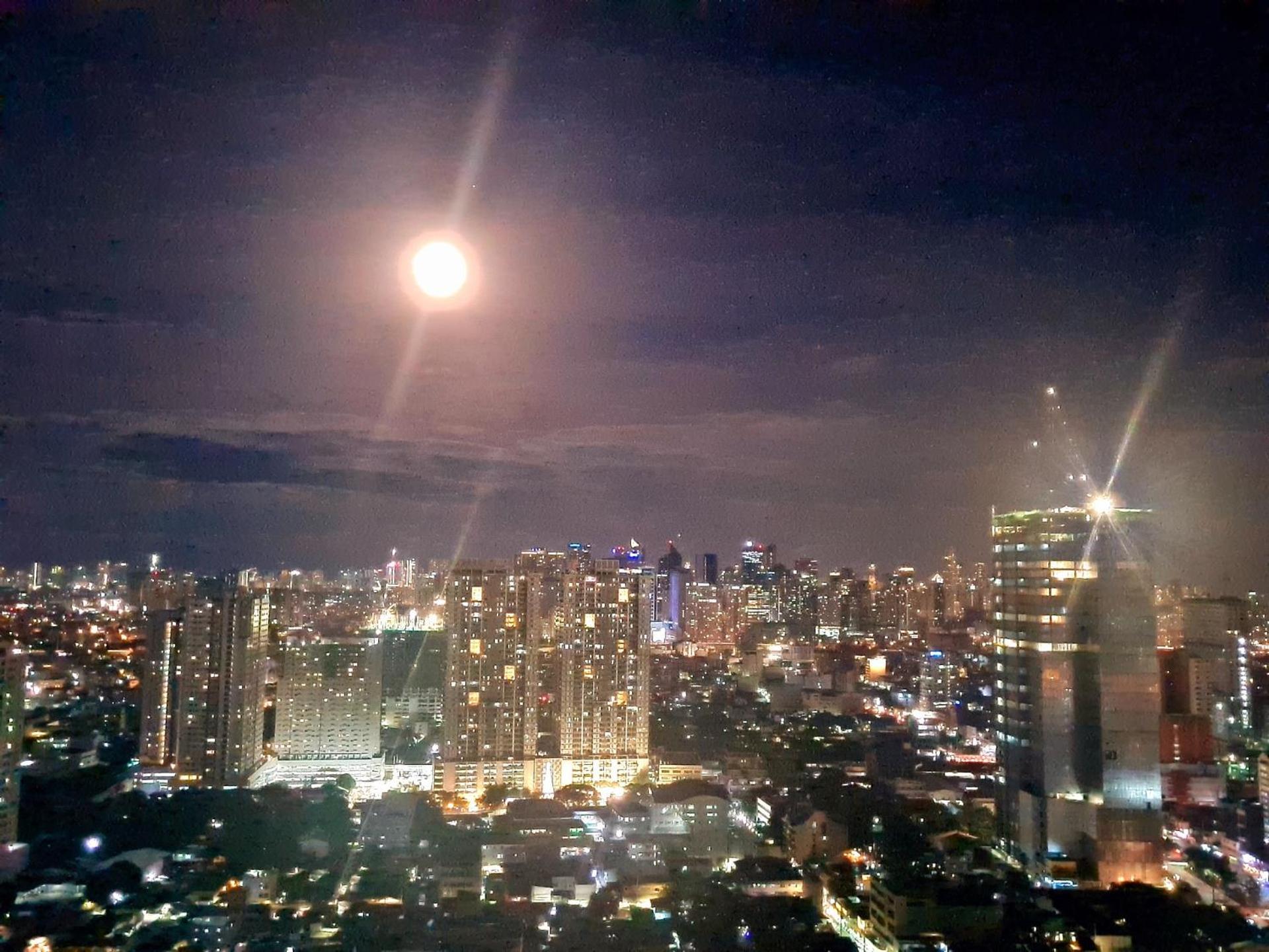 Cozy Penthouse 2Br Suite W Balcony - Amazing Manila Bay View And City Skyline Near Moa Pasay Dış mekan fotoğraf